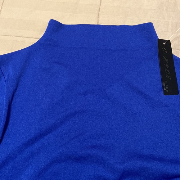 Woman blue top very stretchy size L but will fit S & M too - Picture 2 of 4